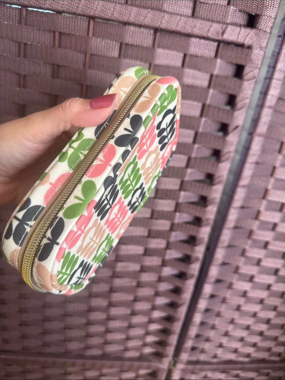 Orla Kiely Floral Leaf Pattern Cosmetic Pouch - Picture 5 of 16
